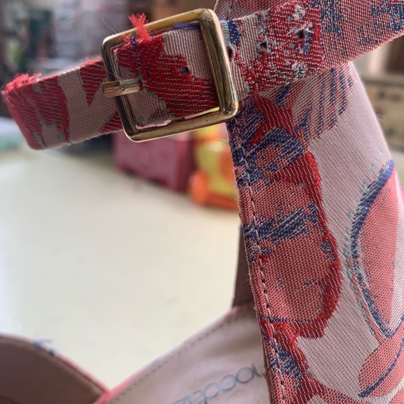 Shoedazzle | floral print wedge - Picture 12 of 13